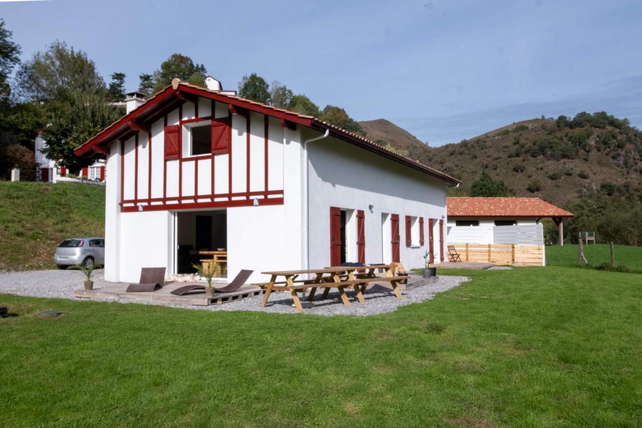 Camp Basque // Maison Erribera // Bidarray